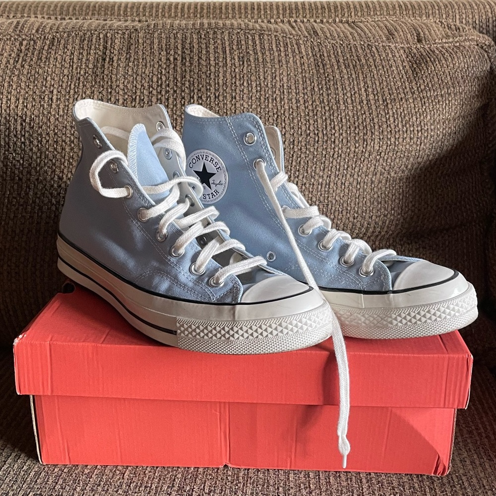 Ultraviolet Converse Chuck 70